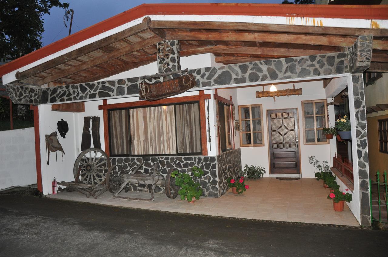 Mountain Lodge Chetica San Jeronimo (Heredia) Exterior foto